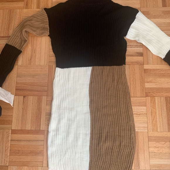 Dresses & Skirts - Sweater dress